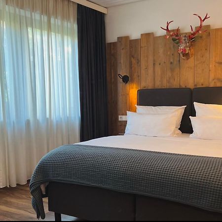 פרייבורג Kreuzblume Hotel & Weinstube מראה חיצוני תמונה